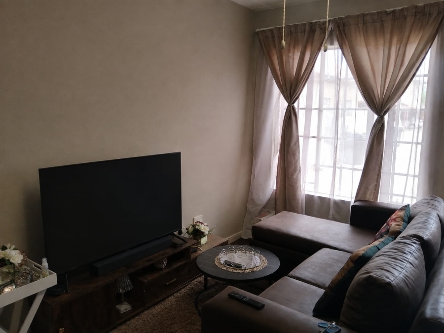 1 Bedroom Property for Sale in Die Bult North West